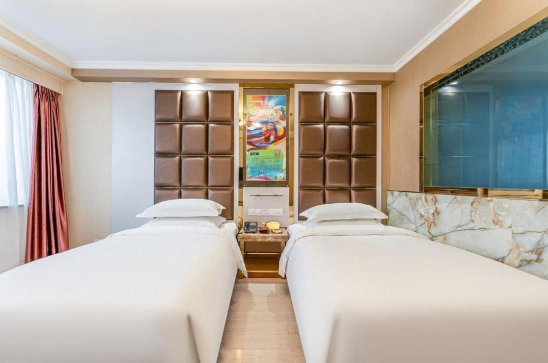 Jinan Yuquan Simpson Hotel Exterior photo