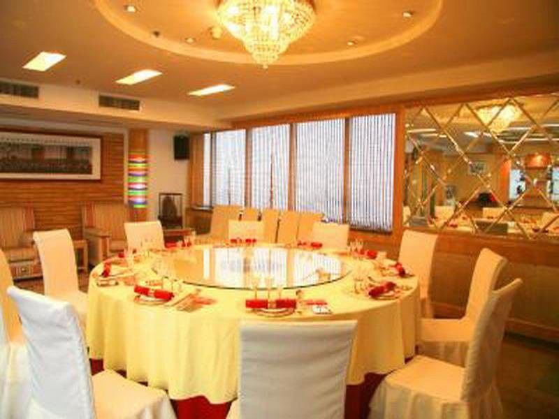 Jinan Yuquan Simpson Hotel Exterior photo